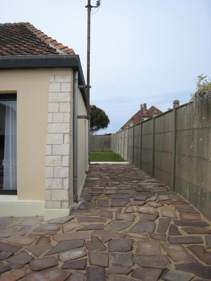 Asteria Villa Ouistreham Buitenkant foto