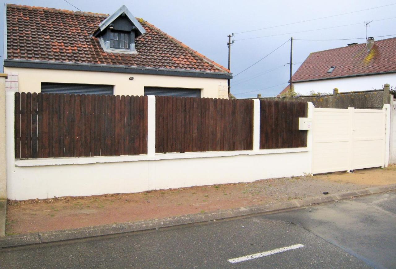 Asteria Villa Ouistreham Buitenkant foto